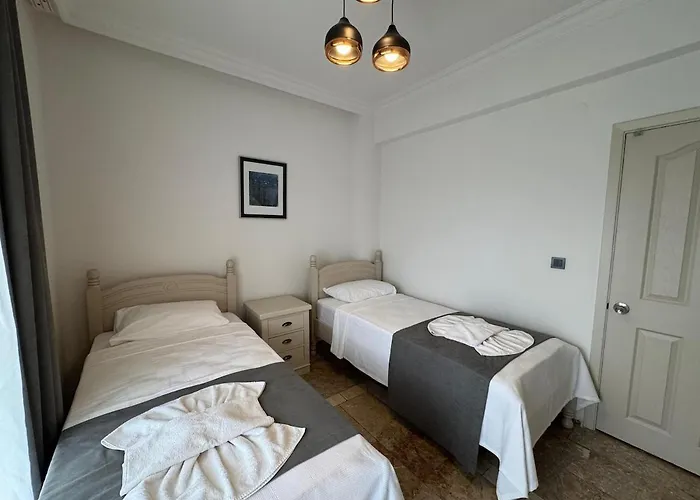 White Deluxe Oeluedeniz Villa