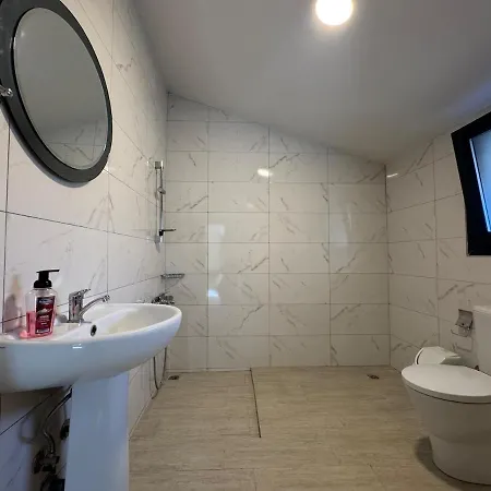 White Deluxe Oeluedeniz *